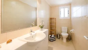 Villa Isla - Bathroom
