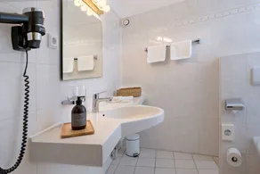Hotel Rotkreuzplatz - Chambre