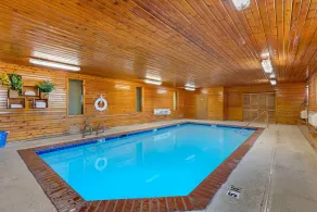 Econo Lodge Longmont East - Piscine