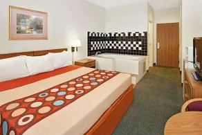 Super 8 by Wyndham Hampshire IL - Room