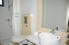 Horizon Beach Hotel - Bathroom