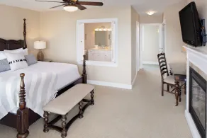 Inn at Harbor Hill Marina - Room