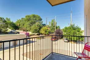 Pet-friendly Condo w/ Balcony ~ 17 Mi to Denver - Innenbereich