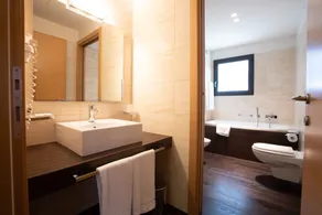 Matrix Hotel & Residence - Baño