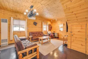 6 Mi to Shingleton: Manistique Home w/ Yard! - Innvendig