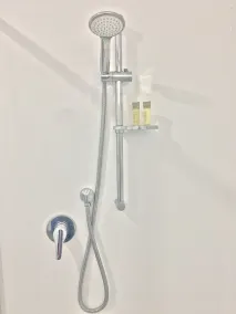 House of Tonga - Bathroom
