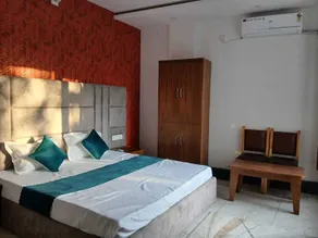 Aarav Hotel - Room