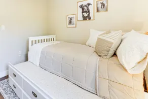 Modern Gem on 15 Acres, 5 Mi to Old Orchard Beach! - Interiør