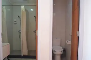 EDU Hostel - Bathroom