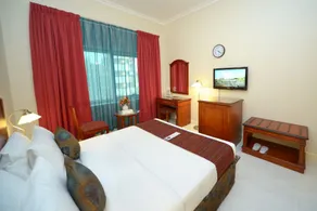 Nejoum Al Emarat - Room