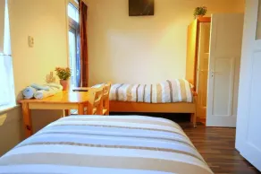 Ensche-Day Inn - Quarto