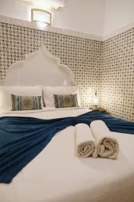 Riad of the Moon - Camera