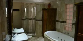 Aark Guest Lodge - Bagno
