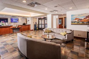 Service Plus Inns and Suites Calgary - Reception