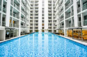 Wyndham Garden Manila Bay - Pool