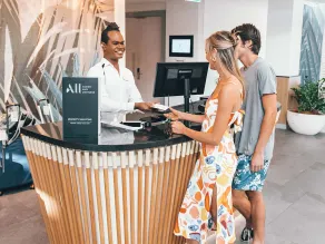 Novotel Cairns Oasis Resort - Reception
