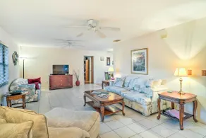 Waterfront Port St Lucie Home w/ Lanai & Pool - Innvendig
