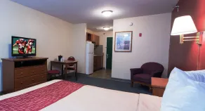 Red Roof Inn & Suites Dickinson - Rom