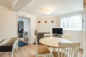 Violet Cottage - Interior