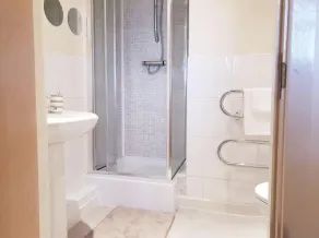 Planetshared 1 Apartment - Bathroom