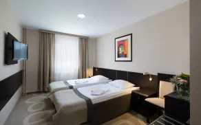 Hotel Picaro Żarska Wieś Południe A4 kierunek Polska - Quarto