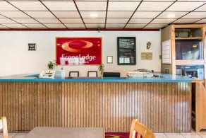 Econo Lodge Inn & Suites Lake Harmony - Pocono Mountains Area - Hall