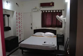 Just Guest House, Chennai Airport - Room