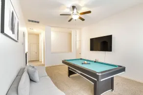 22 Mi to Dtwn Houston: Spacious Baytown Home! - Interior