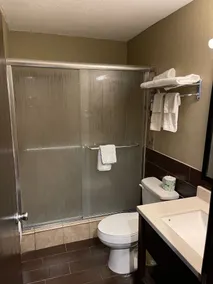 Super 8 by Wyndham Joplin - Chambre