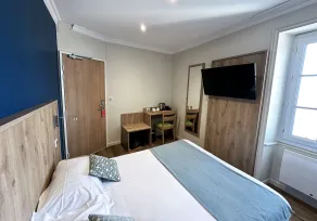 Hôtel Arc En Ciel - Chambre