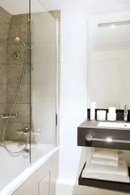 Residhome Puteaux La défense - Salle de bain