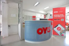 Super OYO 498 Ladawan Villa - Recepción