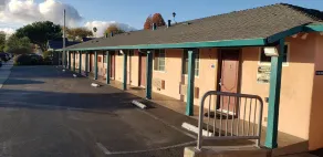 Riverside Inn & Suites Santa Cruz - Vue de la chambre