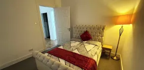 Luxury 2 Bedroom Entire Flat - Self Check in & Check out - Rum