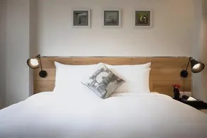 C Central Hotel- Đề Thám Bùi Viện Walking Street - Room