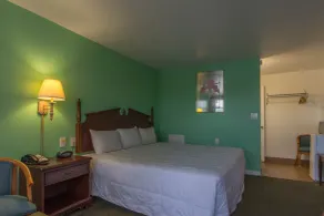 Budget Inn - Vue de la chambre