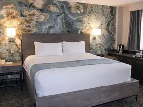 Turf Valley Resort - Room