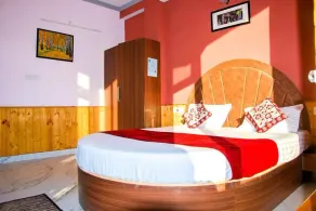 Cafe Saffron & Cottages - Rum