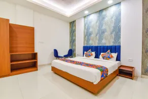 Fabhotel Alexa - Room