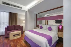 Quest Hotel Darmo - Surabaya by ASTON - Room