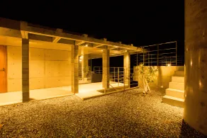 The:MOVES-Musée Villa- - Camera