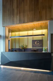 The Glen Hotel and Suites - Recepción