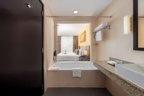 Somerset Hoa Binh Hanoi - Bathroom