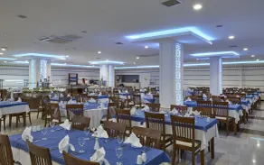 Royal Towers Resort - Restaurant