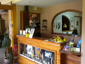 Auberge De La Croix Perrin - Reception