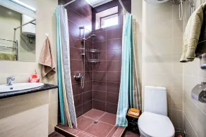 Hillside Karakol B&B - Bathroom