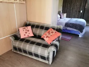 Ibis Place Guest House - Room
