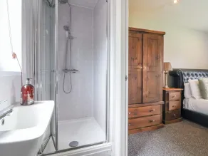 The Buck - Bathroom