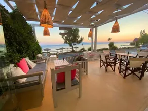 Manios Suites - Restaurant