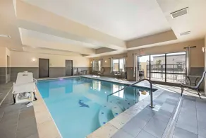 Best Western Plus Tupelo Inn & Suites - Piscine